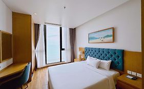 Seashore Hotel & Apartment